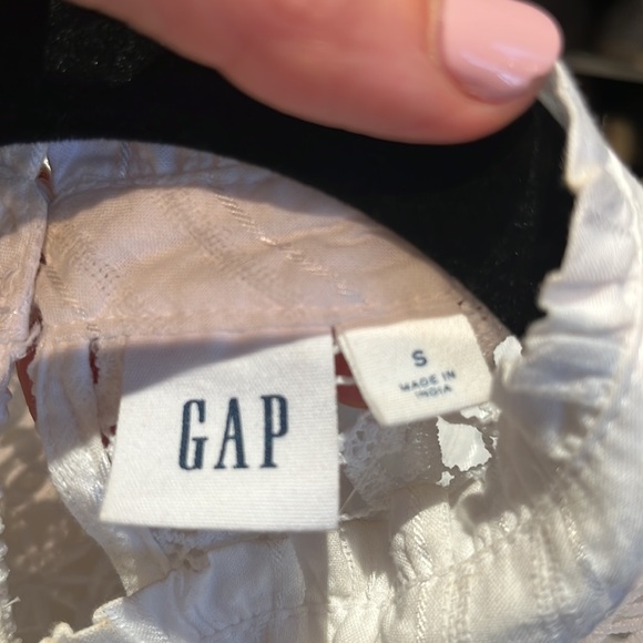 Gap size small - Picture 4 of 4